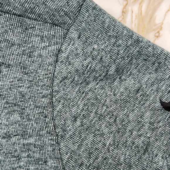 Nike Dri-Fit Fleece Zip up - Picture 7 of 9